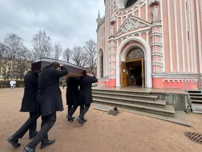 04.04.2026 года. Похороны на Южном кладбище (родственное место)
