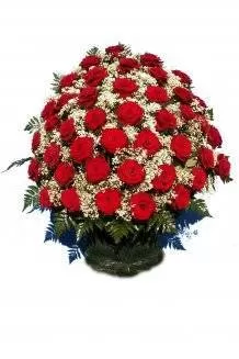 Корзина из живых цветов КЖ03