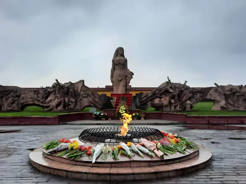 Похороны на воинском мемориале «Скорбящая»