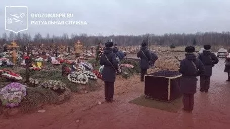 19.12.2025 года. Похороны на Южном кладбище с воинскими почестями
