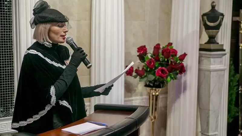 Церемониймейстер на похороны