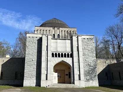 Еврейское кладбище в Санкт-Петербурге