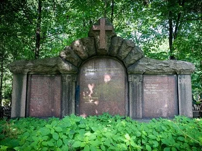 Смоленское лютеранское кладбище в Санкт-Петербурге