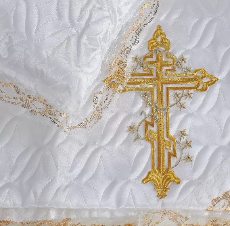 Комплект в гроб Идеал с крестом (золото)