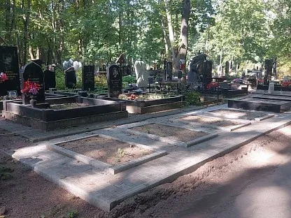 Смоленское православное кладбище в Санкт-Петербурге