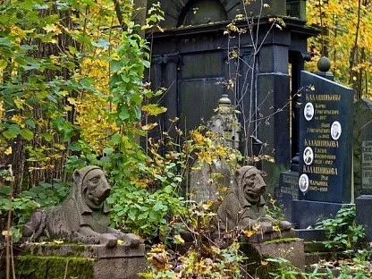 Еврейское кладбище в Санкт-Петербурге
