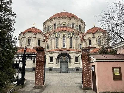 Новодевичье кладбище в Санкт-Петербурге