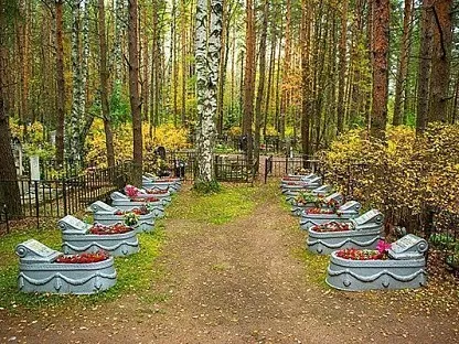 Сестрорецкое кладбище в Санкт-Петербурге