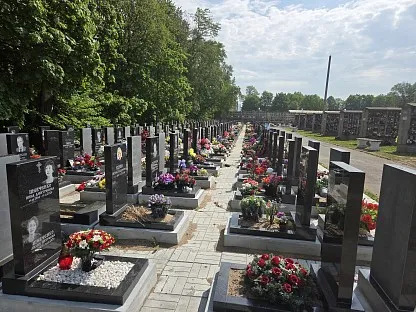 Красненькое кладбище в Санкт-Петербурге