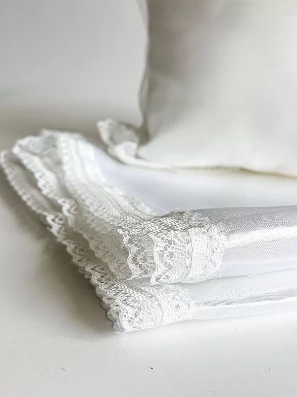 Комплект в гроб детский (Атлас) серебро