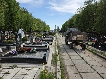 Большеохтинское кладбище в Санкт-Петербурге