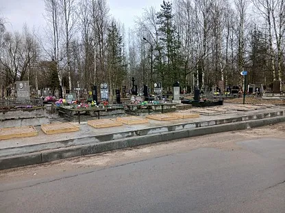 Южное кладбище в Санкт-Петербурге