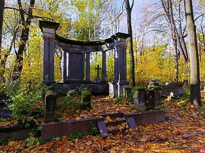 Лютеранское кладбище в Санкт-Петербурге