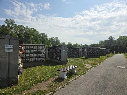 Красненькое кладбище в Санкт-Петербурге