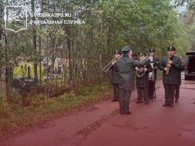 19.09.2025 года. Воинские похороны на Северном кладбище Петербурга (родственное место)